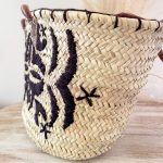 Bolso Cesta de Doum con diseños negros