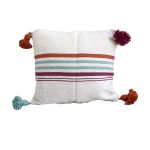 cojin-de-algodon-blanco-con-lineas-y-pompones-de-colores-1-1