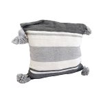 cojin-de-algodon-blanco-con-lineas-y-pompones-grises-3