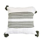 cojin-de-algodon-blanco-con-lineas-y-pompones-verdes-2