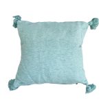 cojin-de-algodon-turquesa--con-pompones-color-turquesa-3